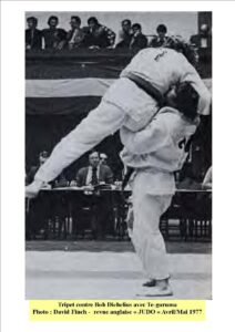 Jean-Pierre Tripet en train de faire Te guruma en compétition